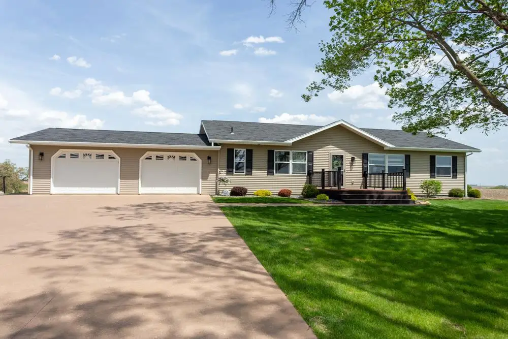 11244 Settlement Road, Cassville, WI 53806 - #1