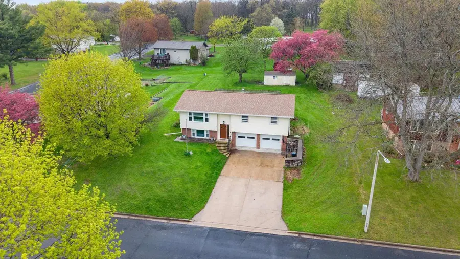 103 Moorland Drive, Markesan, WI 53946 - #2