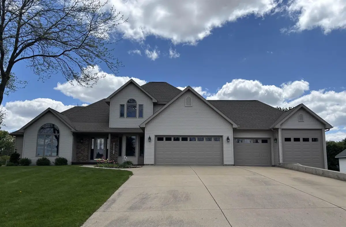2717 Olin Way, Sun Prairie, WI 53590 - #1
