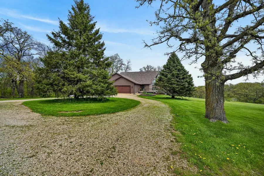 4800 Cub Hollow Road, Gratiot, WI 53541 - #3