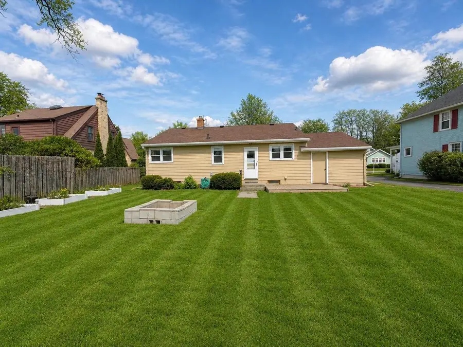 20 Ringold Street, Janesville, WI 53545 - #3