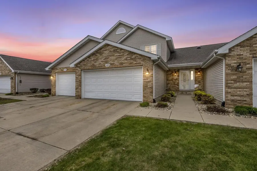 1086 Stonewood Crossing, Sun Prairie, WI 53590 - #2