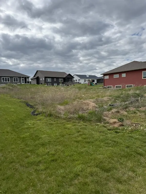 1024 Hoel Avenue, Stoughton, WI 53589