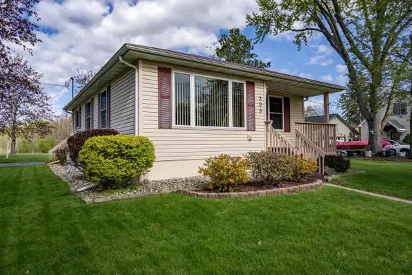 305 Arlington Avenue, Mauston, WI 53948