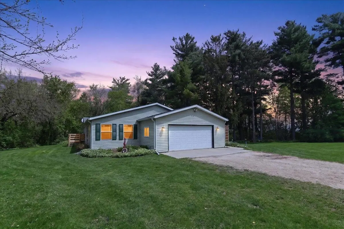 6610 Cemetery Road, Sun Prairie, WI 53590 - #1