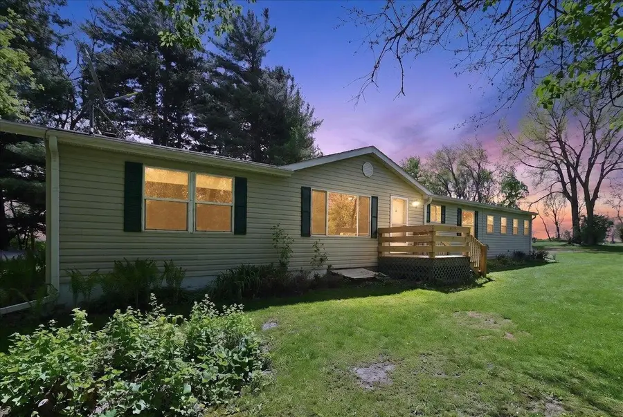 6610 Cemetery Road, Sun Prairie, WI 53590 - #3
