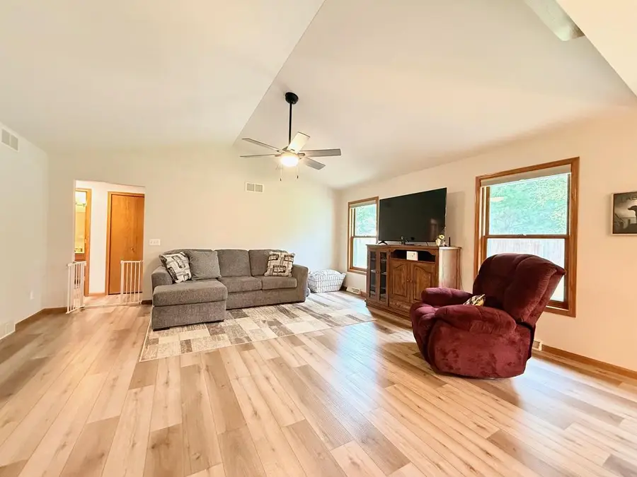 N2622 County Rd V, Lodi, WI 53555 - #3