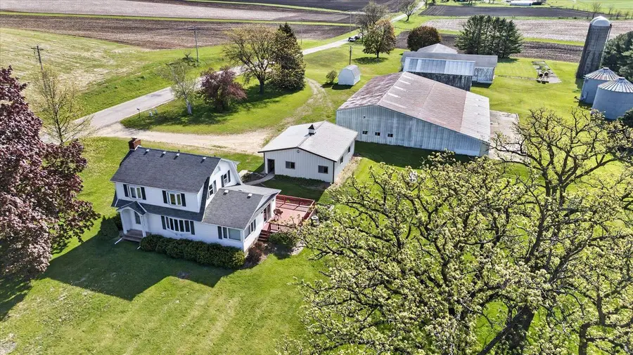 14529 Spring Valley Road, Orfordville, WI 53576 - #2
