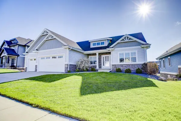802 Ronald Overlook, Waunakee, WI 53597