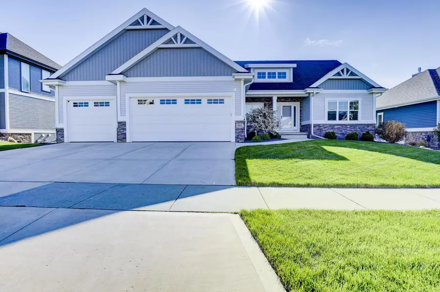 802 Ronald Overlook, Waunakee, WI 53597 - #2