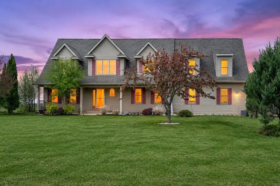 8632 Stone Farm Road, Edgerton, WI 53534 - #2