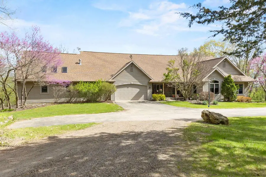 N6130 Honeysuckle Lane, Green Lake, WI 54941 - #3
