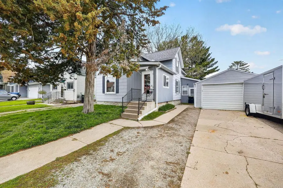 507 Lincoln Avenue, Beaver Dam, WI 53916 - #2
