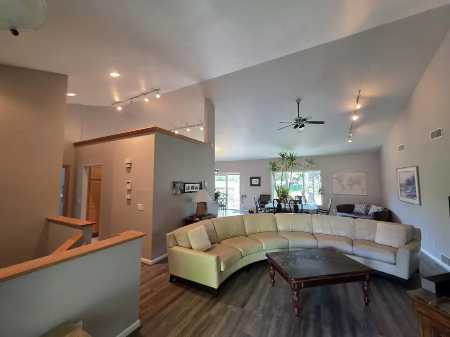 125 Meadow Ridge Lane, Madison, WI 53704 - #2