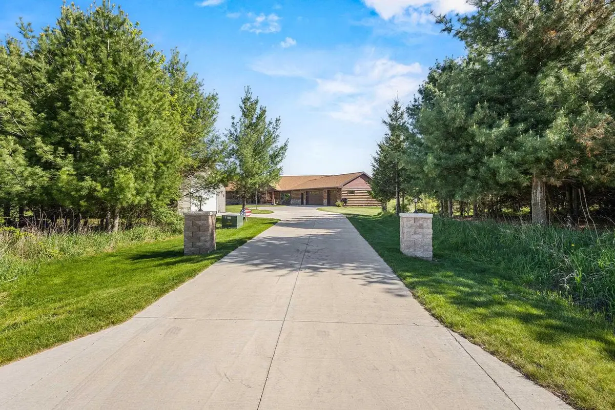 N8253 County Road X, Belleville, WI 53508 - #1