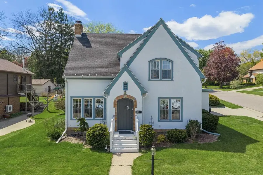 1421 Ash Street, Baraboo, WI 53913 - #2