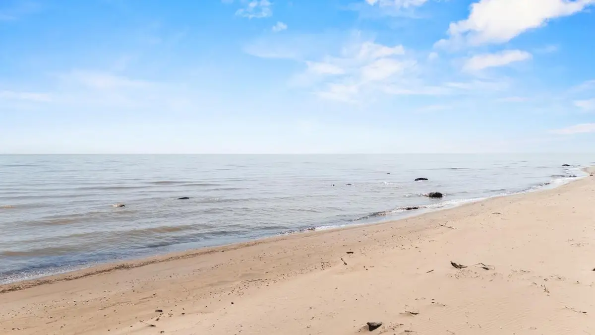 3607 10th Street, Manitowoc, WI 54220 - #1