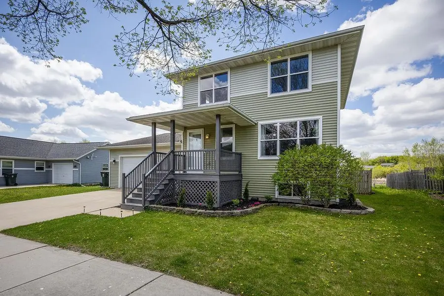 268 Sweet Grass Drive, Sun Prairie, WI 53590 - #2
