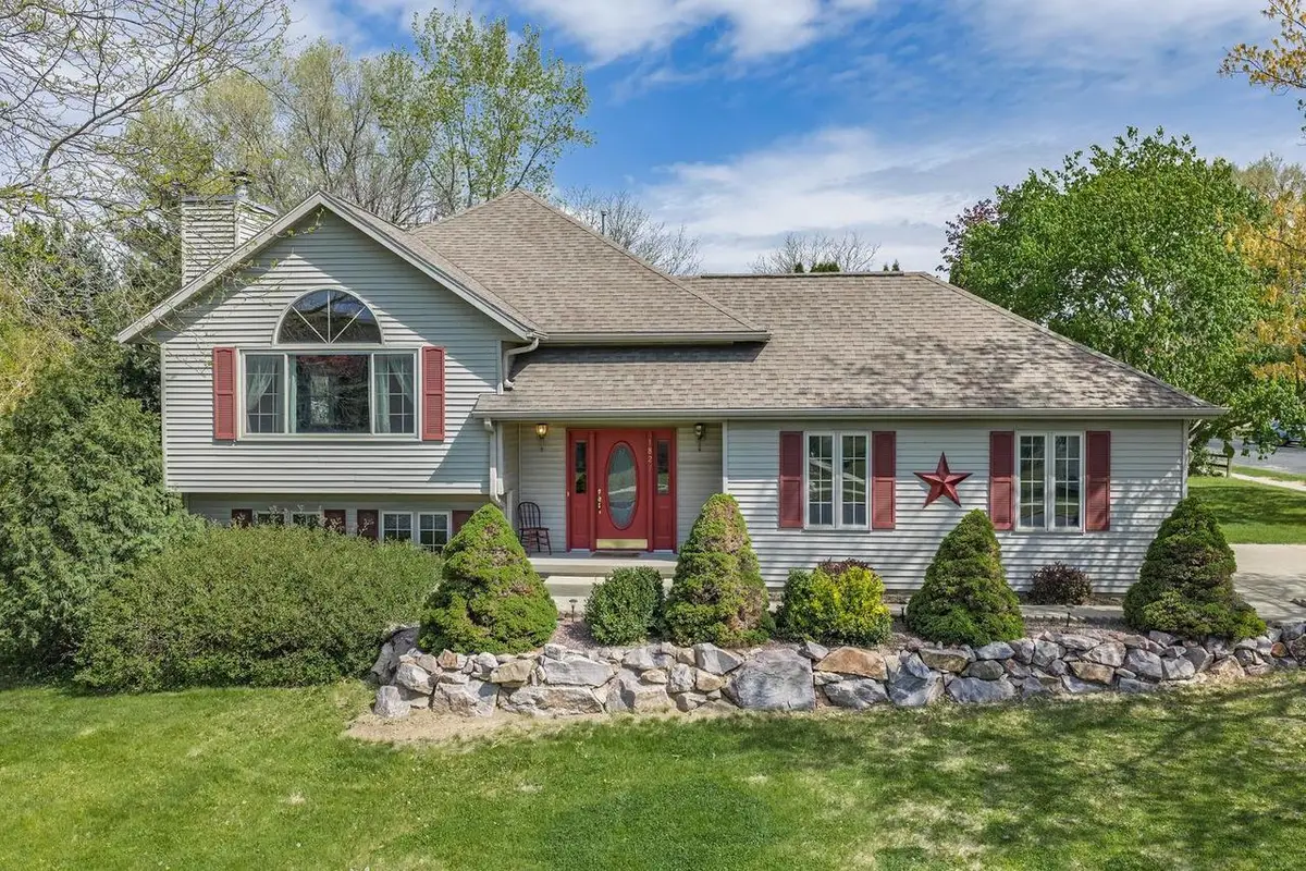 1827 Huntington Park Drive, Reedsburg, WI 53959 - #1