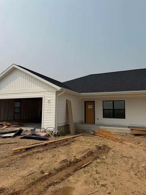 984 Bell Circle, Arlington, WI 53911