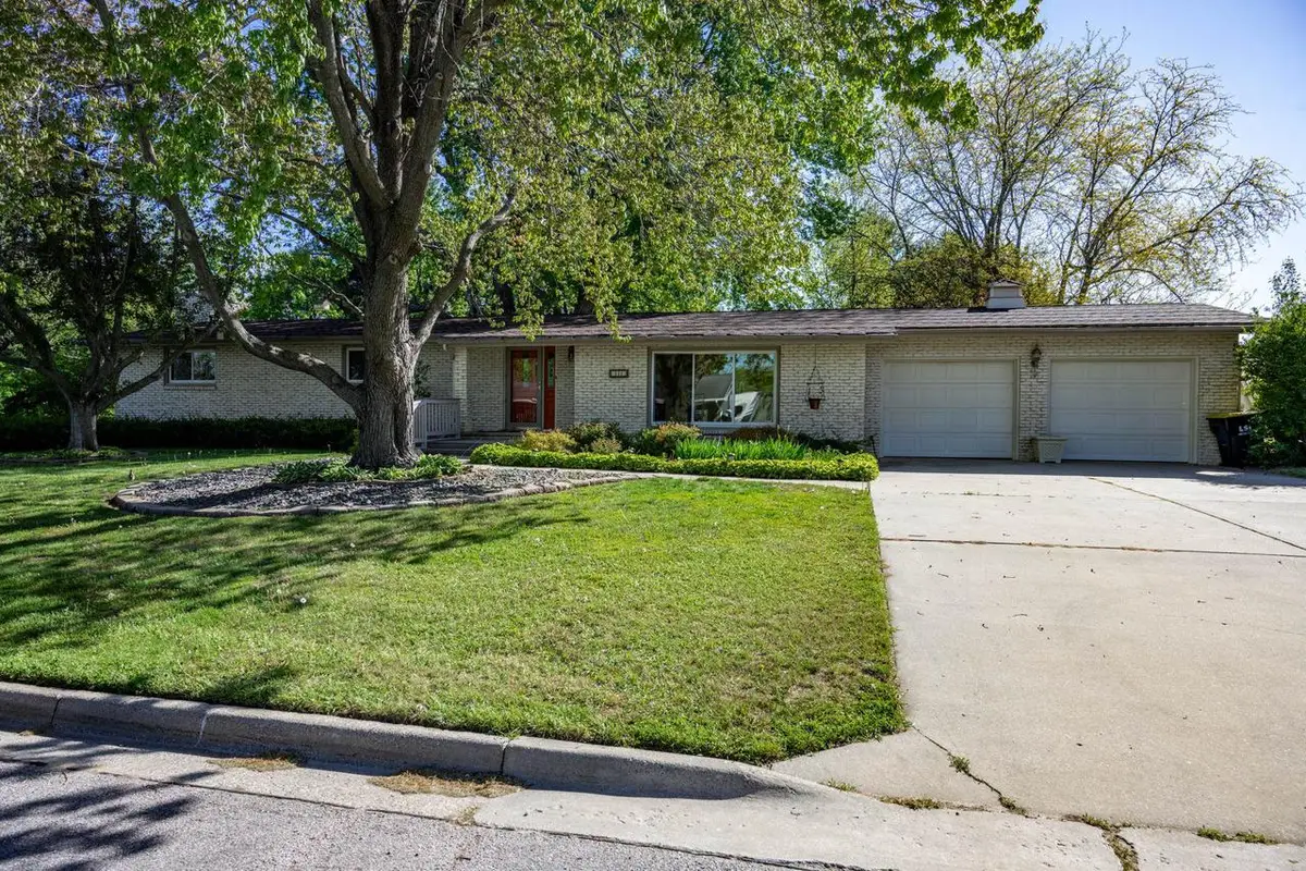 111 W Monroe Street, Mauston, WI 53948 - #1