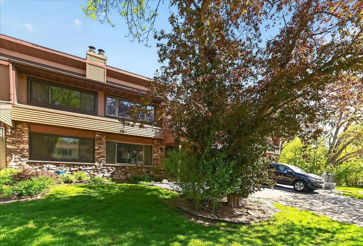 517 Knightsbridge Road, Waunakee, WI 53597 - #1