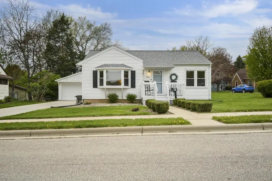 424 Martin Street, Sun Prairie, WI 53590 - #2