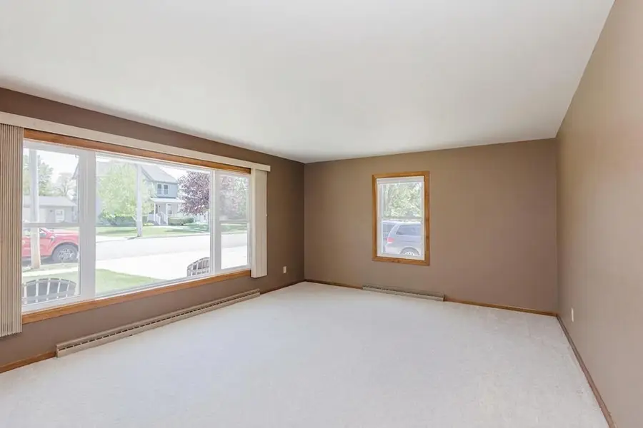 880 N 2nd Street, Platteville, WI 53818 - #2