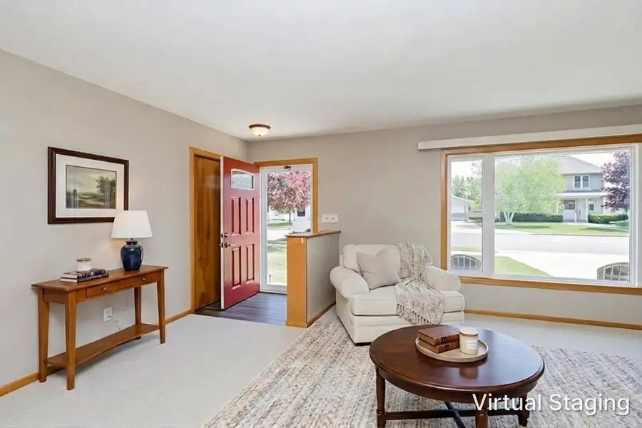 880 N 2nd Street, Platteville, WI 53818 - #3