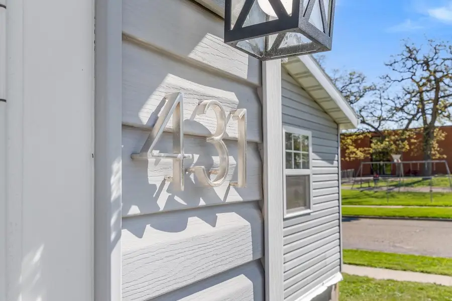 431 5th Street, Baraboo, WI 53913 - #2