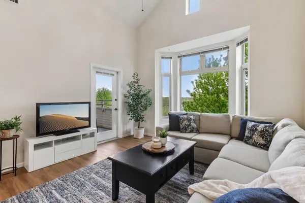 301 Harbour Town Drive #432, Madison, WI 53717