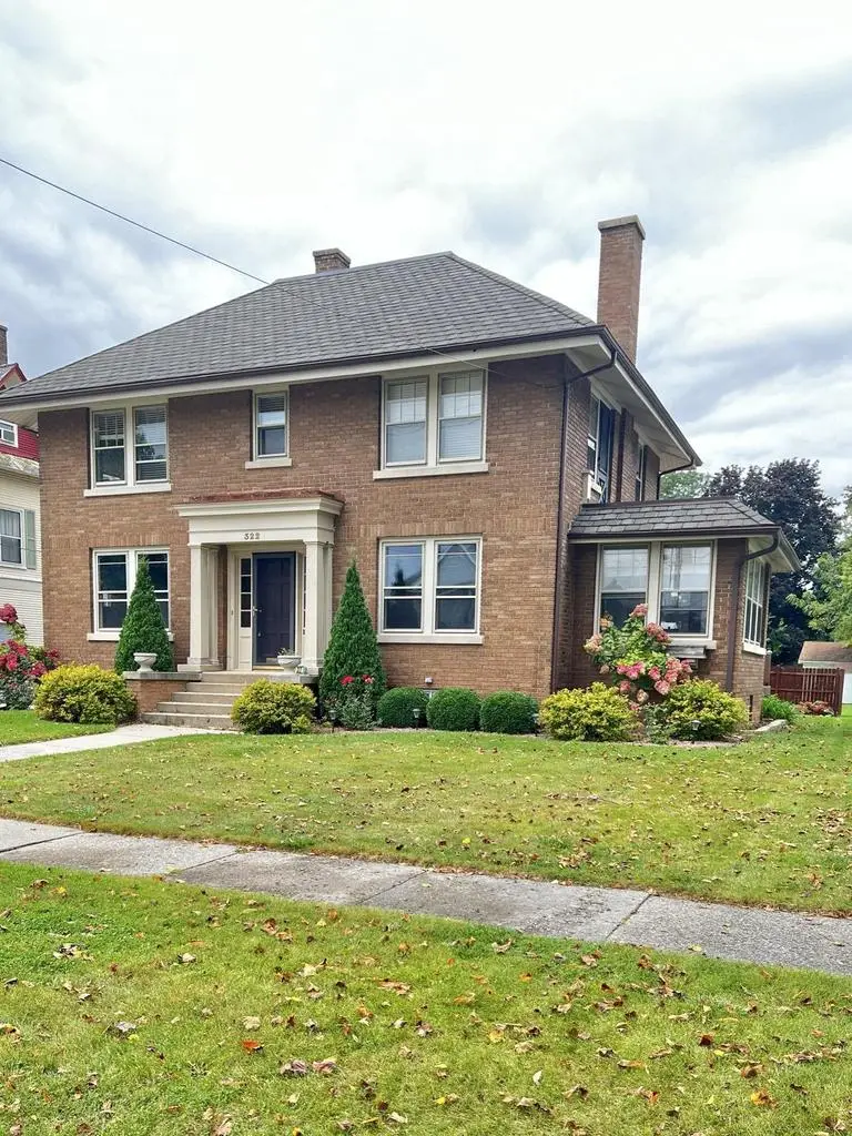 322 W 3rd Street, Beaver Dam, WI 53916 - #2
