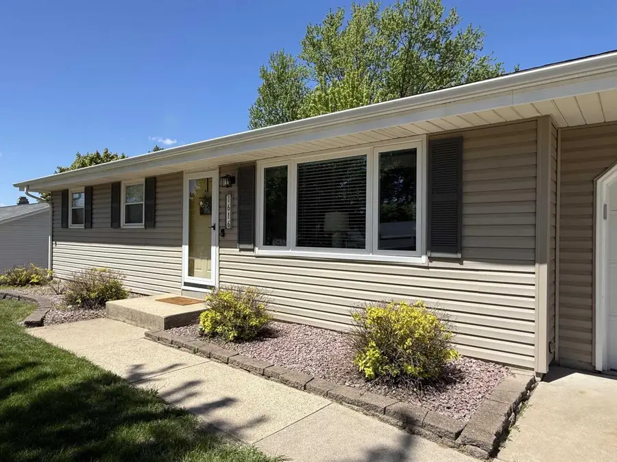 1616 Crestview Street, Janesville, WI 53546 - #2