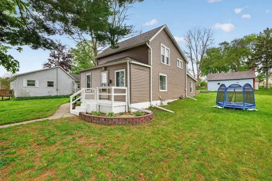 423 Mulberry Street, Baraboo, WI 53913 - #3