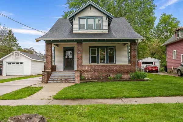 737 Tenth Street, Beloit, WI 53511