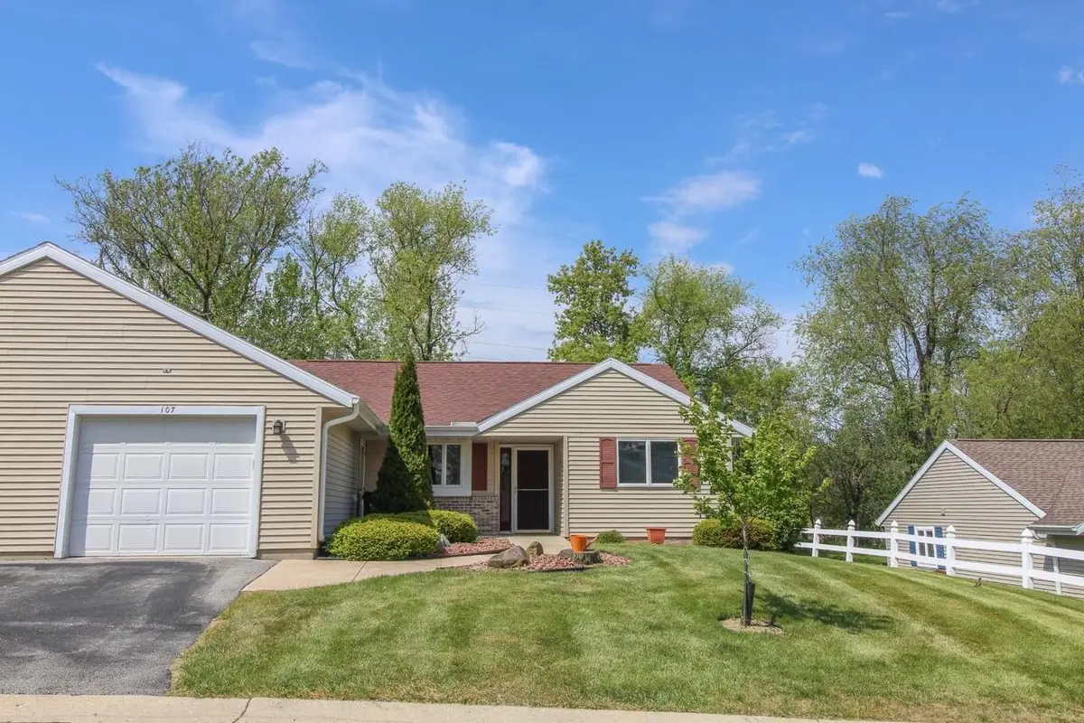 107 Buckingham Court, Cambridge, WI 53523 - #1
