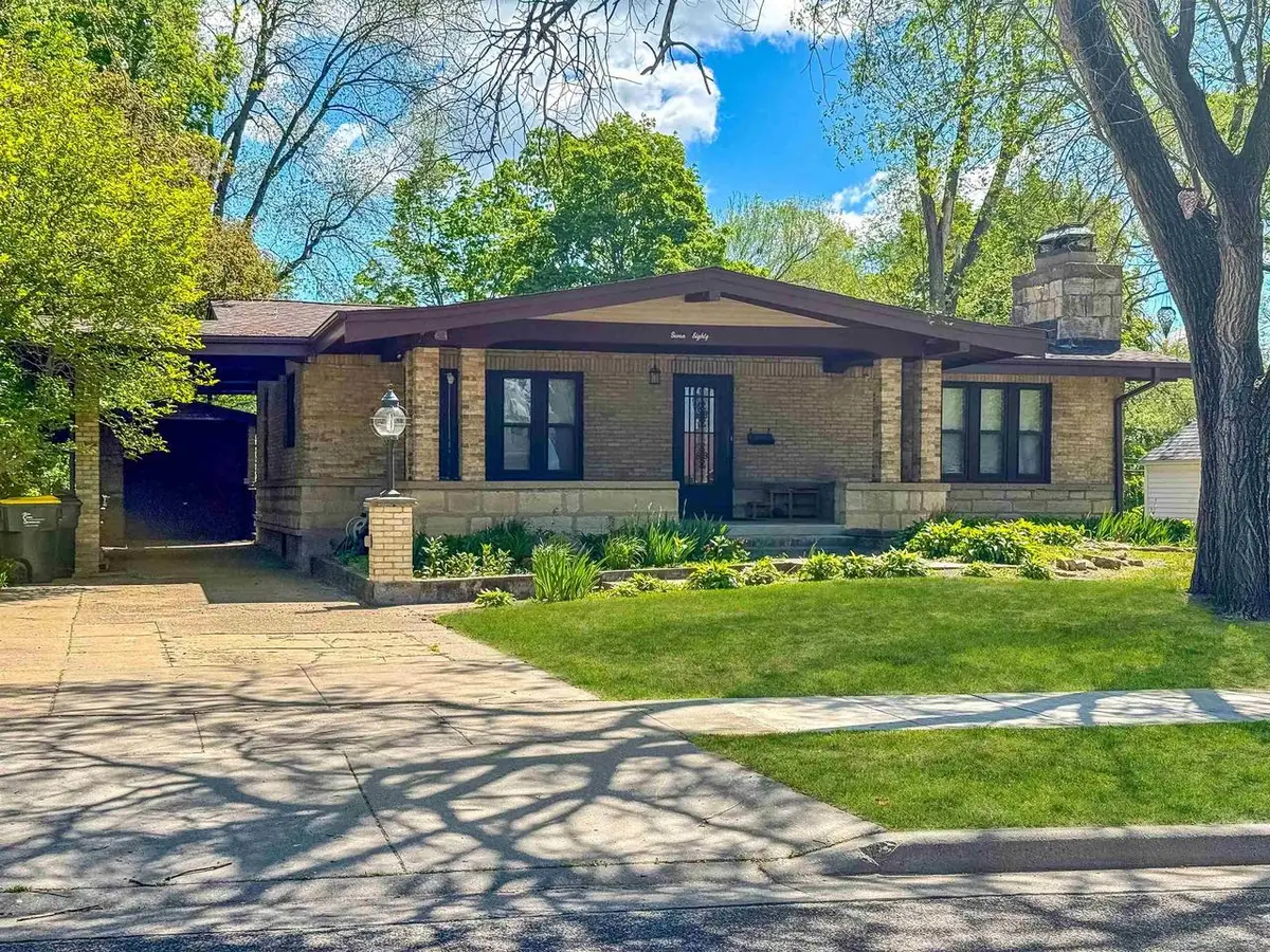 780 S Beaumont Road, Prairie Du Chien, WI 53821 - #1