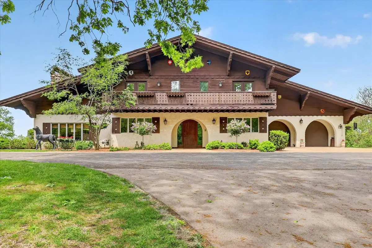 2532 Skyline Drive, Janesville, WI 53548 - #1