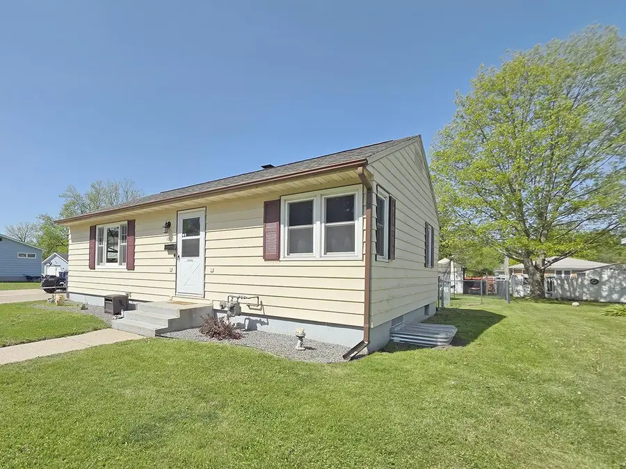 1001 Cornelia Street, Janesville, WI 53545 - #2