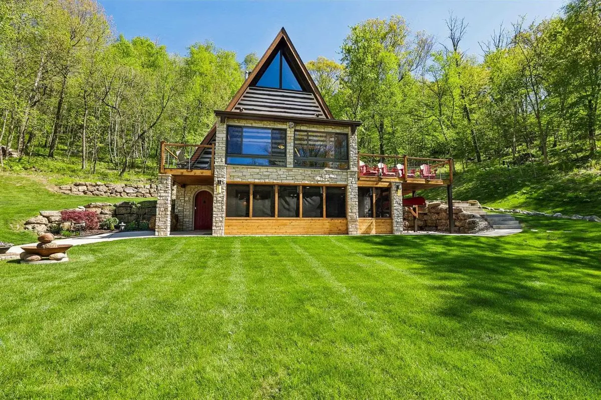 10343 County Road KP Road, Mazomanie, WI 53560 - #1