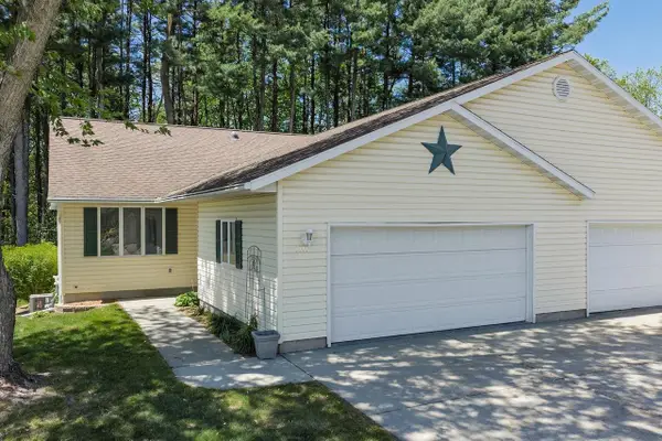 1711 Hillcrest Drive, Baraboo, WI 53913