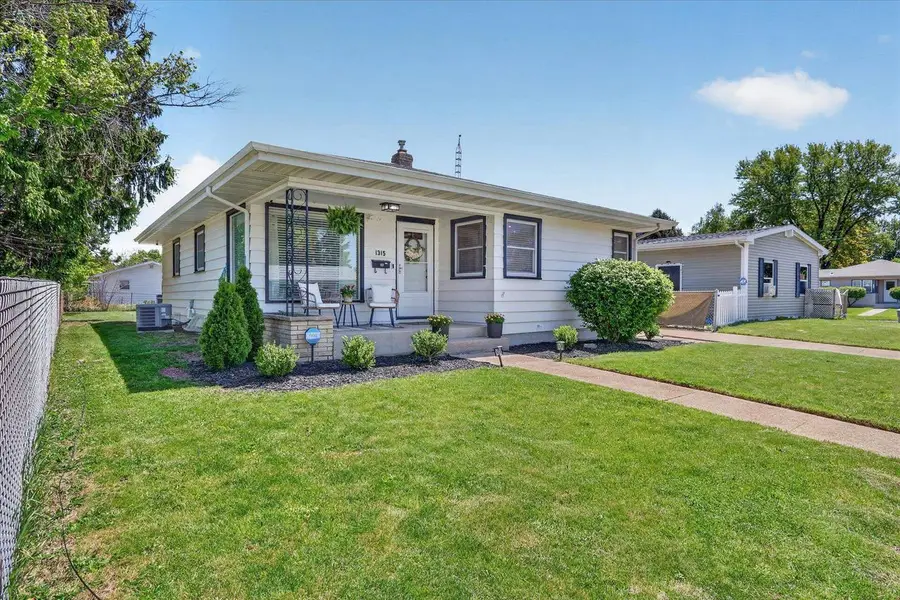 1315 Pearl Street, Janesville, WI 53546 - #2