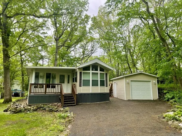 255 Vacation Boulevard, Edgerton, WI 53534