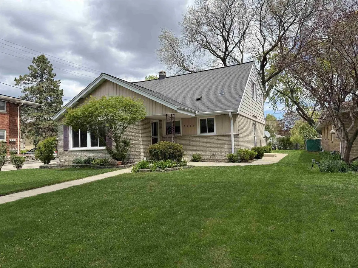 2250 N 103rd Street, Wauwatosa, WI 53226 - #1