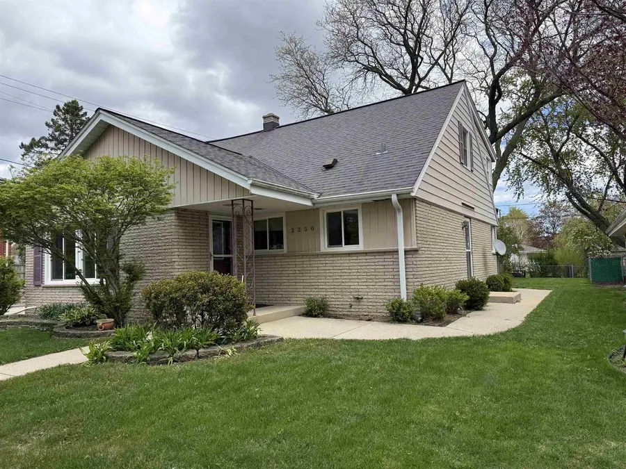 2250 N 103rd Street, Wauwatosa, WI 53226 - #3