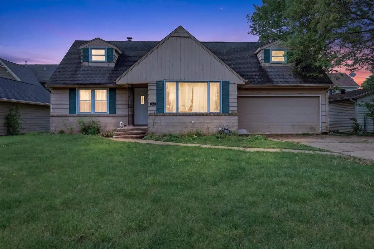 1212 Clark Street, Janesville, WI 53545 - #1
