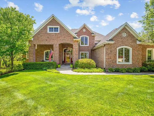 13055 Promontory Trail, Roscoe, IL 61073