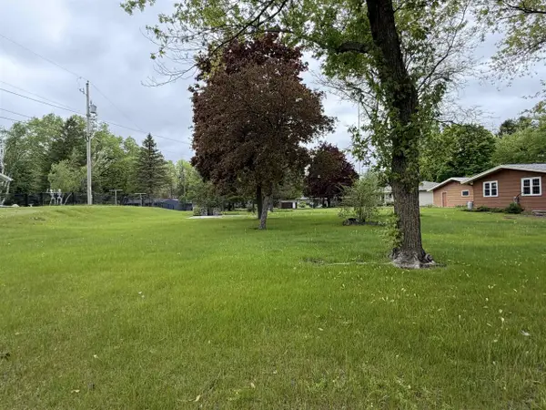 L2 Palmer Avenue, Green Lake, WI 54941