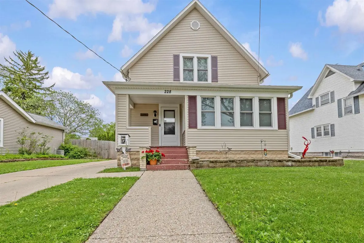 228 Chatham Street, Janesville, WI 53548 - #1