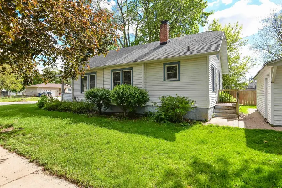 1521 Mineral Point Avenue, Janesville, WI 53548 - #3